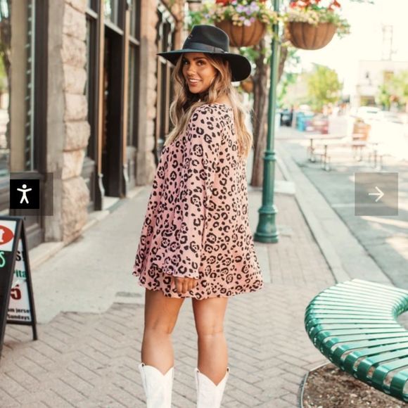 Buddy Love Dresses & Skirts - FLASH SALE!! Buddy Love Tana Bell Sleeve Mini Dress Size Small